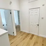 아파트 Modern And Spacious 2 Bed