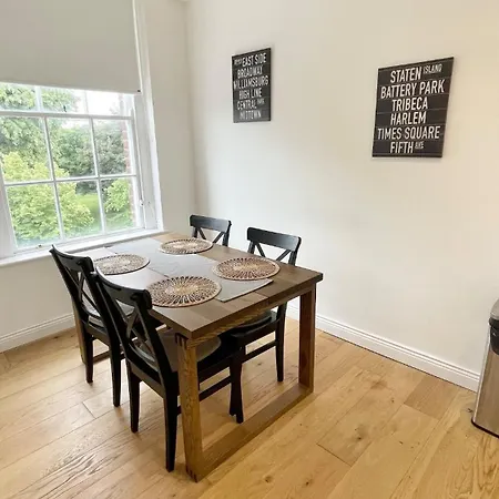 Modern And Spacious 2 Bed