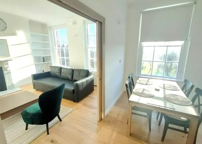 Apartment Modern And Spacious 2 Bed Feevaghmore