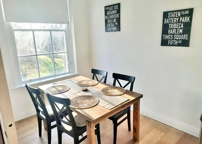 Apartment Modern And Spacious 2 Bed Feevaghmore